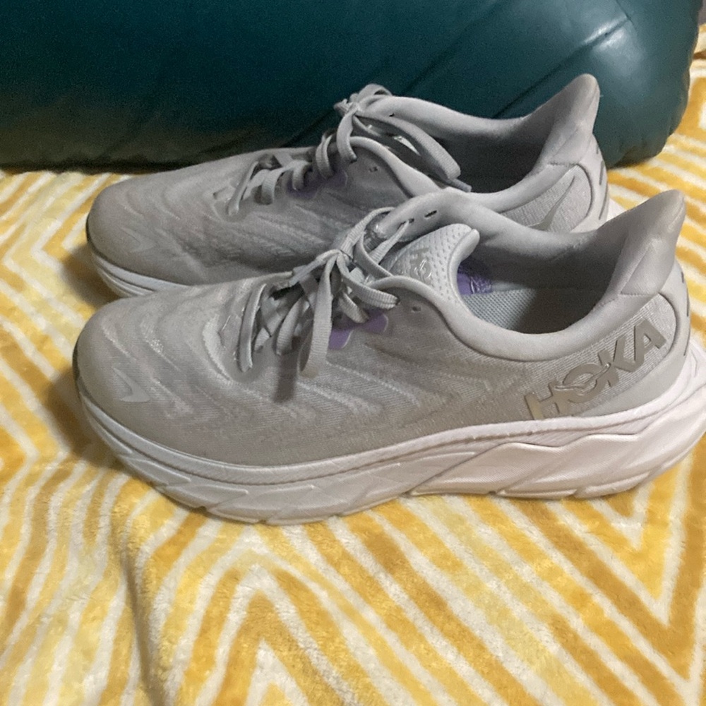 Hoka Arahi 6 size 7b